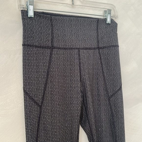 Helly Hansen leggings size small grey black patterned full length back pocket - Picture 2 of 8